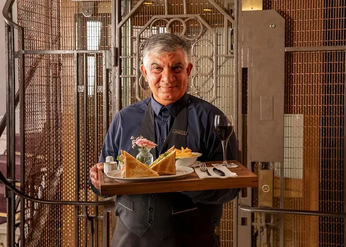 ホテル メゾンfl パリ