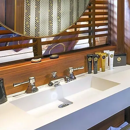 Maison Fl Hotel 4*